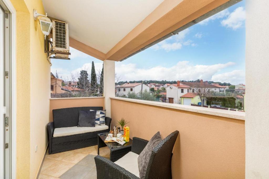 Apartment Mladenka بولا المظهر الخارجي الصورة